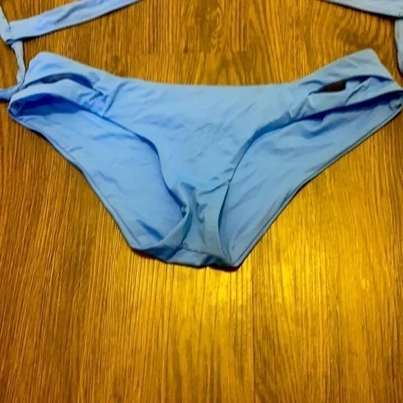 Becca two piece bikini in medium - Picture 5 of 5